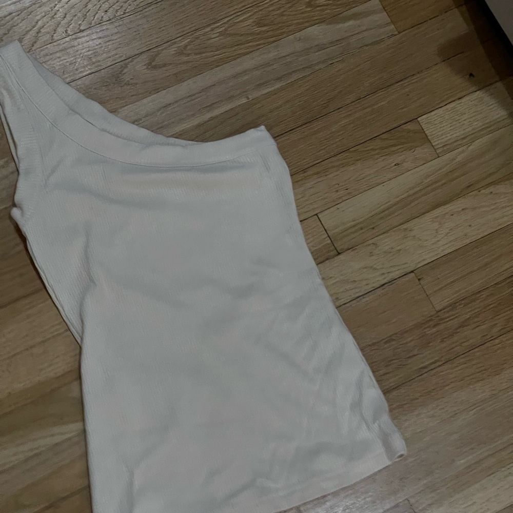 ZAVI One-Shoulder Cream Ribbed Top - Picture 2 of 3